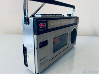 Radiomagnetofon Sanyo M 1700F, rok 1977 - 8