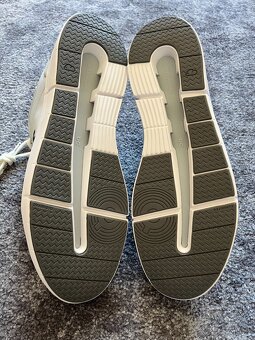 8x boty On Running Cloud vel. 44 - 45 - 8