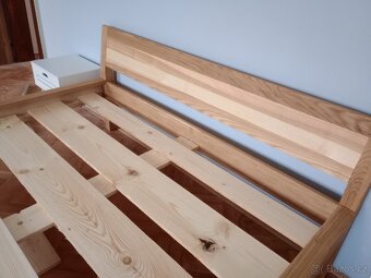 Manželská postel dub masiv - 8