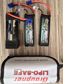 Arrma Kraton 6S s bateriemi - 8