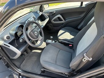Prodám Smart Fortwo kabriolet 1,0,55kw rok 9/2011 - 8