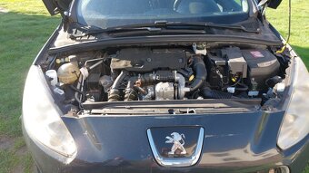 Peugeot 308 combi 1.6HDI Rok-2012 - 8