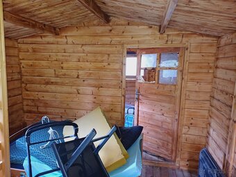 Dřevěná chatka 6x3m - 8