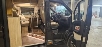 Hymer Yellowstone 630 se zvedací střechou - 8