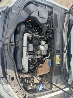 Passat b5,5 2,5tdi 110kw AKL N.D. - 8