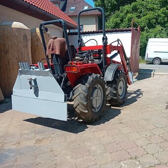 Prodej malotraktoru AGT 835 - 8