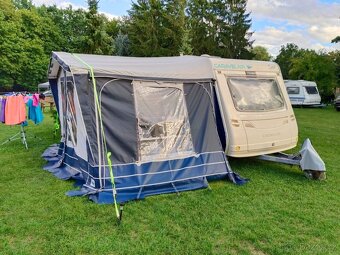 Karavan Caravelair Corail 330 pro 4 osoby - 8