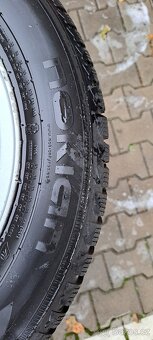 215/55/16 zimní sada Saab - 8