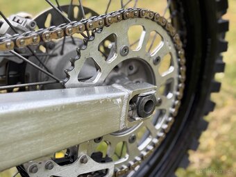 Honda CRF 450 - 2012 - 8