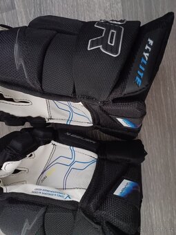 Nové rukavice Bauer Flylite - 8