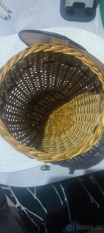 Stará proutěná kabelka - 8