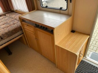 Burstner Amara 460/  AUTOMATICKÝ MOVER/ 100 km/h - 8