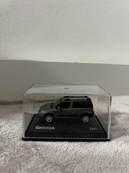 Modely aut + skleničky Lego zdarma - 8