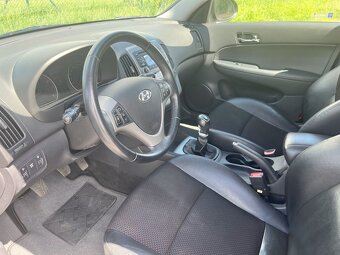 Hyundai i30 CV 1,6i - 8