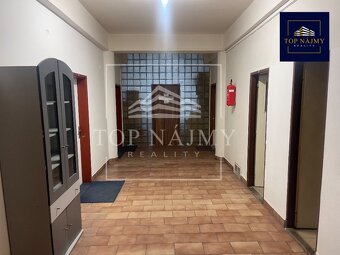 Pronájem kanceláře – 35 m2, ul. Novinářská, Ostrava - 8