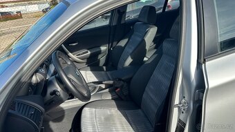 BMW 120i 110kW A/T,Alu,Isofix - 8