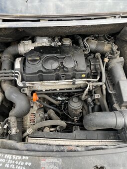 Náhradní díly VW Touran - 8