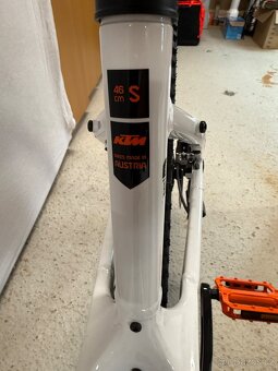 Elektrokolo KTM, horské kolo - 8
