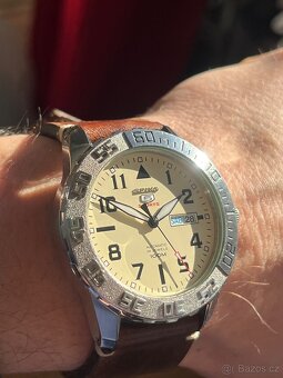 Seiko 5 Sports / béžový ciferník - 8