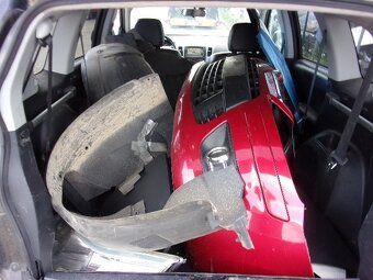 Citroën C-Crosser 2,2 HDi 7míst - 8