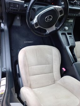 Lexus CT200h SLEVA 10000kč - 8