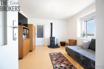 Prodej rodinného domu 4+1-170m2, garáž, pozemek 672m2 - 8