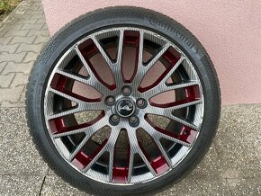 Ford Mustang - 8