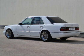 Mercedes-Benz 124 W124 300 TD / 108 kW / AUTOMAT - 8