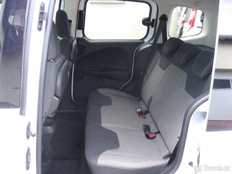 Ford Tourneo Courier 1.6TDCI 95PS Trend - 8