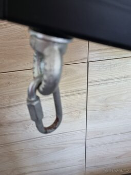 Držák na boxovací pytel Apriori - 8