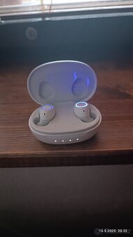 Sluchátka JBL Free ii - 8