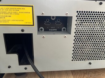 Projektor Sony VPL-VZ1000ES - 8