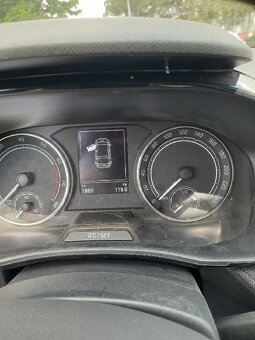 škoda fabia 4, rv 2024/5 najeto 1900km - 8