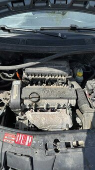 Škoda fabia 2 combi 1.4i 16V - 8