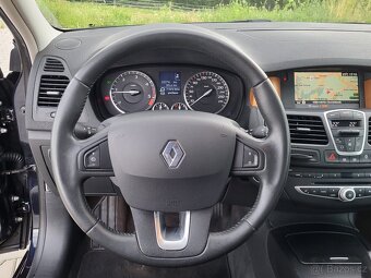 Renault Laguna III 2.0dCi 127kW Initiale - tažné - 1.Majitel - 8