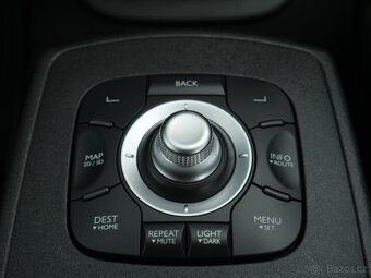 Renault Scénic 1.5 DCi , 81 kW nafta, 2010 - 8
