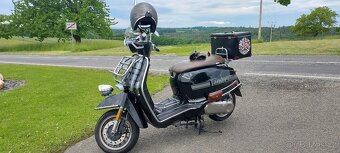 Lambretta V 125 - 8