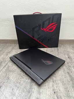 HERNÍ ASUS ROG Strix- i7/RTX/SSD/RGB kl. - 8