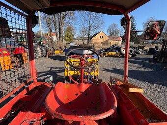Traktor RS 09 GT 124 s čelním nakladačem atd. - 8