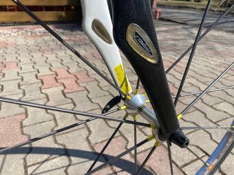 Karbonové Specialized Roubaix - 8