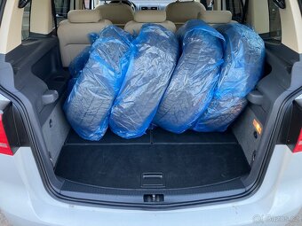 VW TOURAN 1,6 TDI - 8