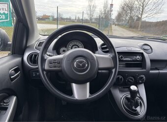 Mazda 2 1.3 55 kW, 124tkm, benzín, klimatizace - 8