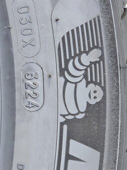 Pěkná, nová orig kola Škoda Kodiaq, Michelin 235/50/19 - 8