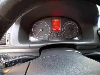 Prodám VW TOURAN 1.9 TDI - 8
