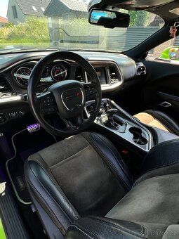 Dodge challenger 5.7 V8 HEMI - 2016 - 8