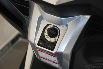 Motorro EasyMax 125i - kupováno nové u nás,1.maj,krásný stav - 8
