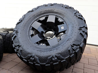 17" 8x165,1 KMC XD 37x13,5R17 NITTO – EXTREME HUMMER - 8