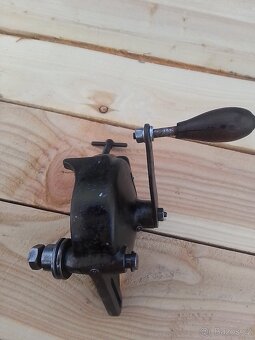 Stará Ruční Bruska Zbrojovka - 8