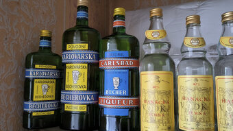 Alkohol - vodka, griotte - starý, archivní, retro alk. - 8