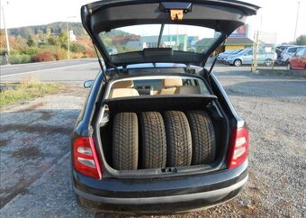 Škoda Fabia 1,4 16V 55 kW Comfort Historie benzín - 8